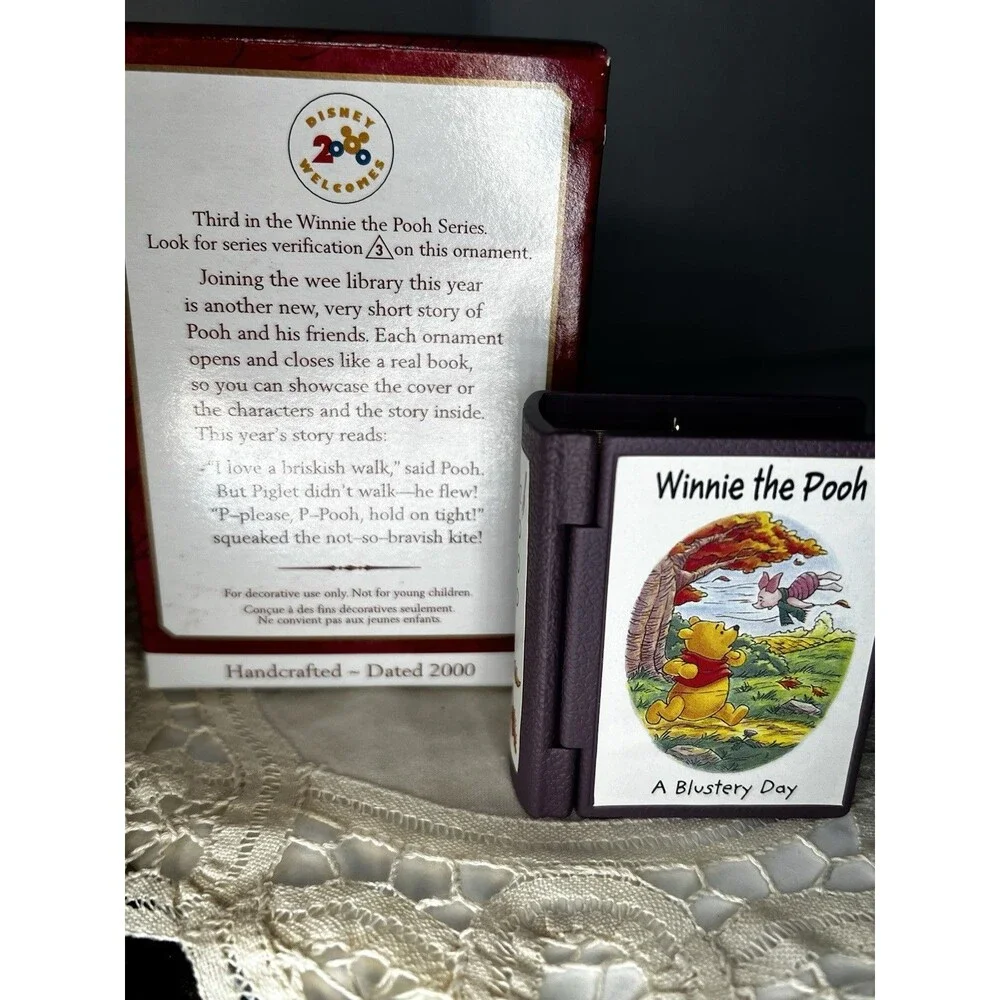 Hallmark Winnie The Pooh Collector’s Series Book Ornament 2000…#3 in Series